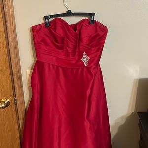 Red strapless brides maid dress with pockets